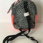 Backpack/Crossbody Multiple Photo 2