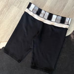 Lululemon 🖤 Reversible Biker Shorts•2 looks 1 Pair of Shorts•Size:6🖤 Photo 8