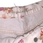 American Eagle New Floral Cuffed White Denim Pleated High Waist Mom Shorts 12 Photo 3