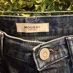 MOUSSY VINTAGE DESIGNER JEANS SZ 27 CAPAC WIDE STRAIGHT CROPPED DARK WASH RAWHEM Photo 5
