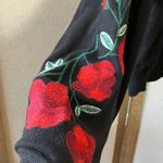 Essue  Classic Black Knit hoodie medium Photo 4