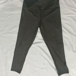 Zyia  Tight Hi-Rise 7/8 Leggings Photo 1