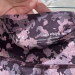 Under Armour Compression HeatGear Leggings Purple Pink Camo Women’s Size Small Photo 5