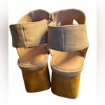 Bernardo  Bailey cutout booties for women size 10 EUC Photo 3