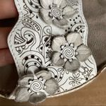 Sonoma  Cheeky White Leather Floral Heels Sz 7 Sandals Boho Photo 2