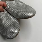Birdies  The Starling Silver Woven Slip On Vegan Leather Loafers S-002 Sz 12 Photo 3