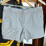 Van Heusen  Women's Khaki Casual 100% Cotton Shorts Size 6 Photo 0