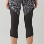 Lululemon Legging Size 4 Deep Breath Crop (21" ) Iced Wave White Black Photo 12