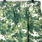 Urban Outfitters  Women’s Camo Zip Fly Twill Pants Green Size Small Photo 2