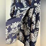 Wilfred Navy Floral Wrap Dress 3/4 Sleeve Chic Feminine Aritzia Size 6 Chic Blue Photo 4