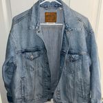 Levi's Oversized Cropped Denim Jacket Photo 0
