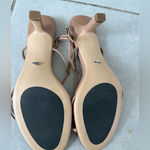 Tony Bianco  heels beige kitten low classic timeless size 8 EUC‎ Photo 1