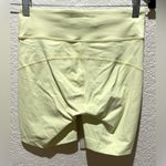 Outdoor Voices NWT Outdoor Voice Move Free 6” Shorts Gecko Yellow Size S Photo 5