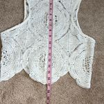 Windsor White Crochet Full Back Zip Sleeveless Top. Size Medium Photo 4