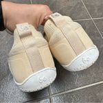 Be Lenka Barefoot Sneakers Swift Womens Shoes Lace Up Beige Cream US 7 EU 39 White Photo 4