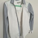 Abercrombie & Fitch  small button down top Photo 3