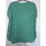 Stitch Fix Monday Fun Size 2X Green White V Neck Short Sleeve Lightweight Top Photo 5