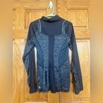 Lululemon - Run Featherweight Hybrid Running Jacket Photo 9