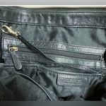 Michael Kors black leather shoulder bag. Photo 3
