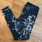 Alo Yoga  High-Waist Leggings Black White Marble Print Size M Photo 6