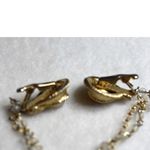 Source Unknown Vintage Matte Gold Tone Faux Pearl Sweater/Scarf Guard/Clip Brooch Photo 2