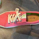 Cariuma OCA Low Bright Pink Canvas Sneakers Cork Insole Cap Toe Design Size 8 Photo 3
