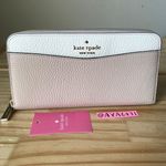Kate Spade Wallet Photo 0