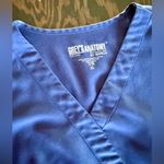 Grey's Anatomy  Scrub Top. Navy V-Neck Font Pockets (406) Photo 2