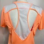 Under Armour HeatGear Athletic Short Sleeve Top Women’s Large Cut Out Back Photo 12