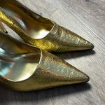 Rocawear Gold Embossed Women's Heels Size 8 Photo 5
