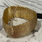 Willi Smith  gold stretch bracelet Photo 2