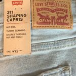 Levi's Women's 311 Size 14 Mid Rise Shaping Capri Jeans. New With Tags. Photo 4