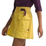 The North Face spring peak hiking skort skirt pockets yellow NWT SZ MEDIUM Photo 0
