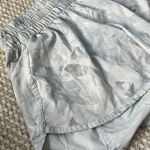 Lululemon White Patterned Shorts Size 6 4”” Photo 4
