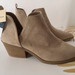 Taupe Ankle Boots, Size 9 1/2 Tan Photo 0