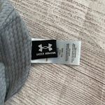 Under Armour women one size winter beanie with back decorative buttons white Photo 7