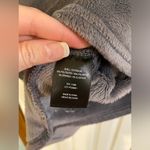 32 Degrees Heat  | Long Hooded Sleep Lounger, Size S/M Photo 1