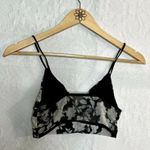 Me to We  Floral Patterned Crop Top Photo 4