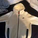 Nike  Men’s Tech Fleece Full zip size medium  Photo 1