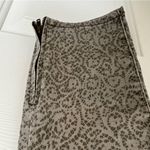 Free People  Gray Paisley Print Size 26 Skinny Jeans With Zipper On Ankles Photo 5