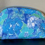 Lilly Pulitzer for Estée Lauder makeup bag Photo 1