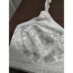 Bali  3372 Size 38DD White Satiny Double Support Spa Closure Lace Wireless Bra Photo 3