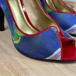 Carlos by Carlos Santana Pounce Graffiti Print Peep Toe Pumps Red Multi 6 Blue Photo 6