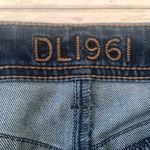 DL1961 Women’s Size 26 Low Rise Dark Wash Jeans  Premium Denim Boot Cut Photo 3