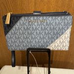 Michael Kors MICHAEL Jet Set Double Zip wallet Navy Multi Adele Color-Block Logo Photo 0