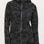 Lululemon  Women’s Scuba Hoodie Light Cotton Fleece Incognito Camo Gray Size 6 Photo 0