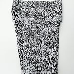 Athleta Salutation Stash Pocket II 7” Shorts Photo 4