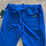 MedCouture Peaches Women's 4-Pocket Flat Front STRETCH Scrub Pants Photo 3