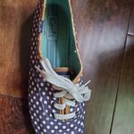 Keds  size 8 only worn once but some imperfections on top see pictures pr… Photo 1