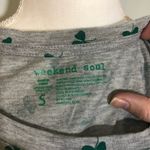 Weekend Soul NWOT Gray Green Shamrock Clover Tank Top Tee New Photo 3